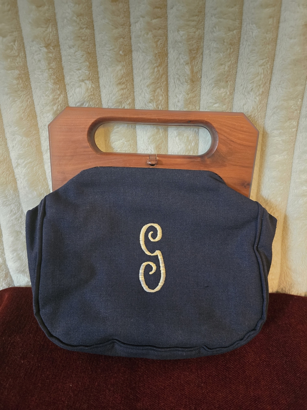 Vintage Triminghams Bermuda Cedar Wood Handle Purse Navy Monogram S Handbag 60s